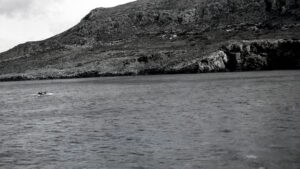 Σφουγγαράδες έξω από τα Αντικύθηρα (1900-1901) [Φωτογραφικό αρχείο ΕΑΜ]. Γυάλινο αρνητικό αρ. ευρ. 1.Β1.2.1